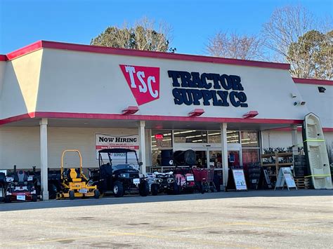 tractor supply hours and locations